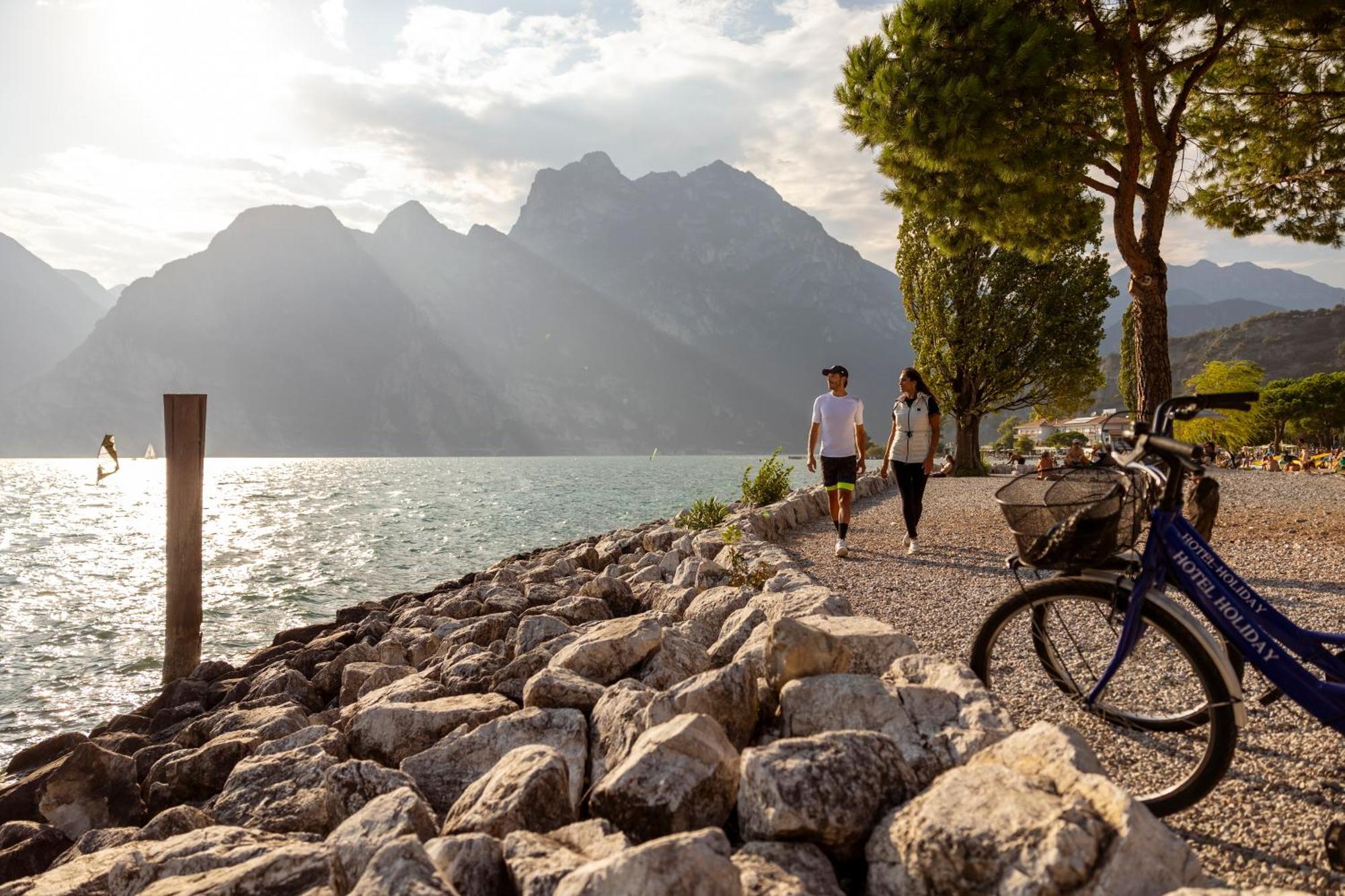 Hotel Holiday Sport & Relax Torbole Sul Garda Exterior photo